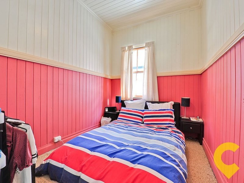 33 Toohey St, Woolloongabba QLD 4102