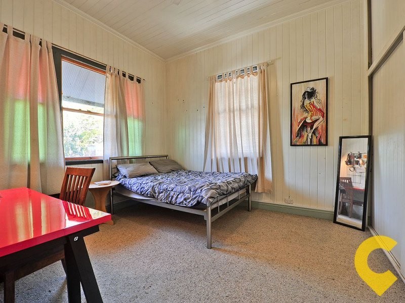 33 Toohey St, Woolloongabba QLD 4102