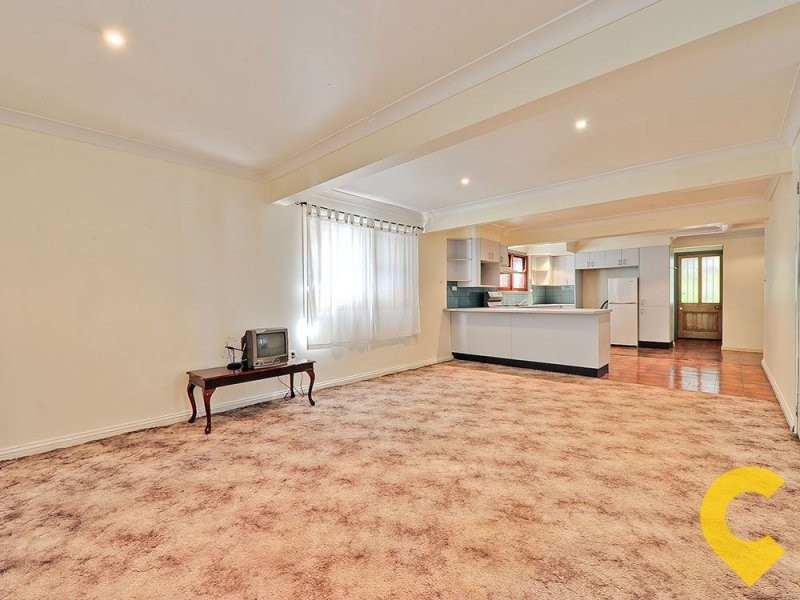 33 Toohey St, Woolloongabba QLD 4102