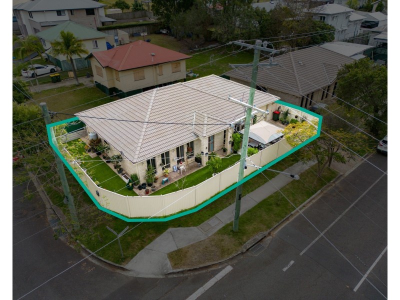 30 Cradock Street, Holland Park QLD 4121