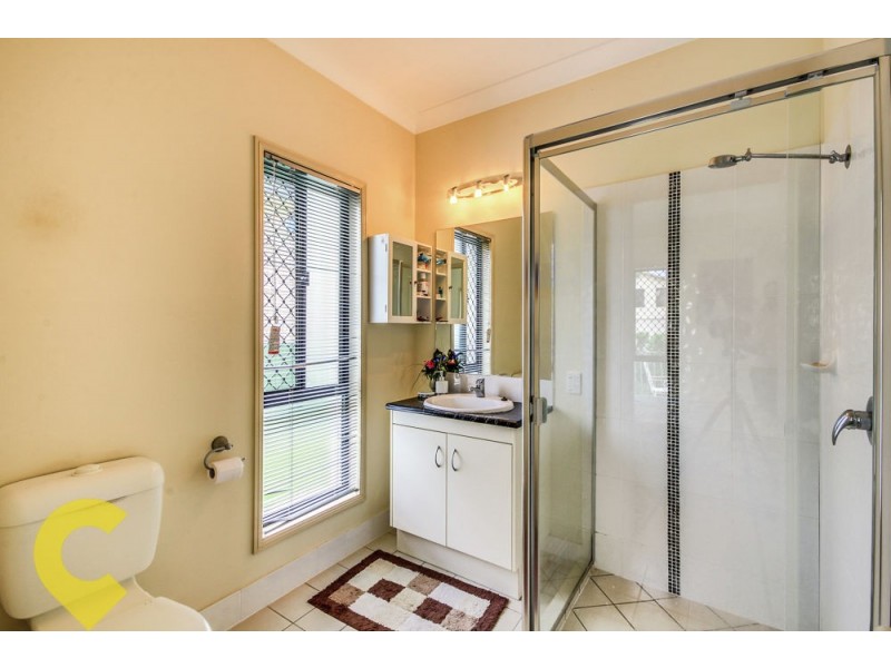 7 Holland Place, Carindale QLD 4152