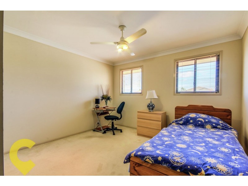 7 Holland Place, Carindale QLD 4152