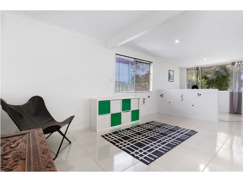 11 Little John Street, Daisy Hill QLD 4127