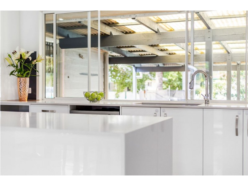 11 Little John Street, Daisy Hill QLD 4127