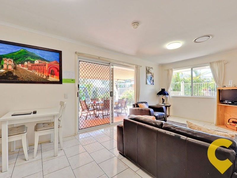 10 Talty Rise, Regents Park QLD 4118