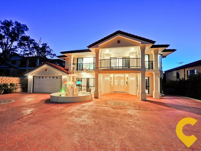 27 Saunders Place, Wynnum QLD 4178