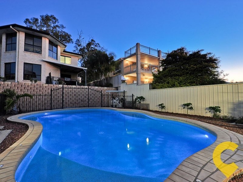 27 Saunders Place, Wynnum QLD 4178
