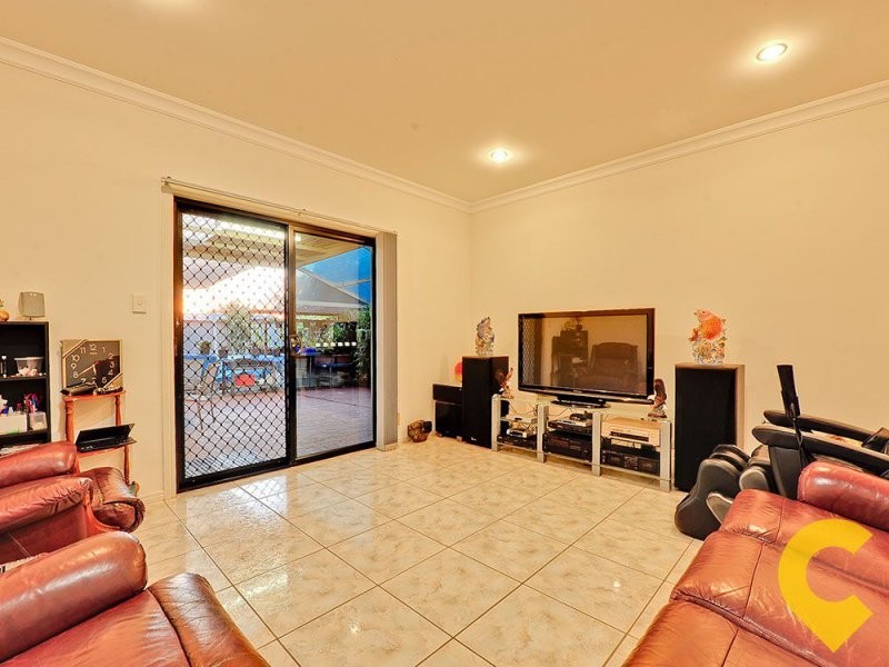 27 Saunders Place, Wynnum QLD 4178