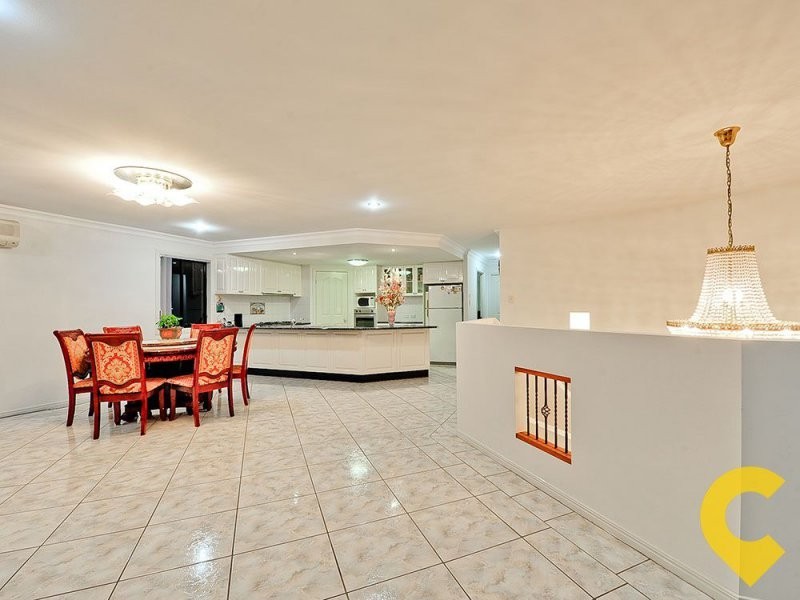 27 Saunders Place, Wynnum QLD 4178