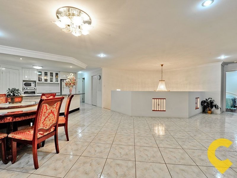 27 Saunders Place, Wynnum QLD 4178