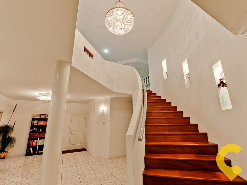 27 Saunders Place, Wynnum QLD 4178