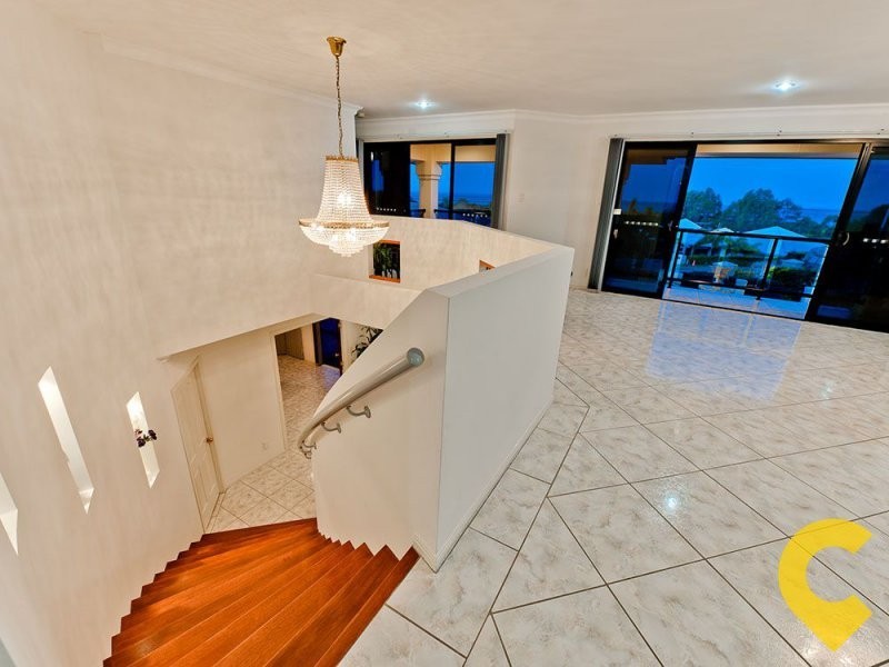 27 Saunders Place, Wynnum QLD 4178