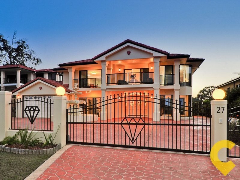 27 Saunders Place, Wynnum QLD 4178