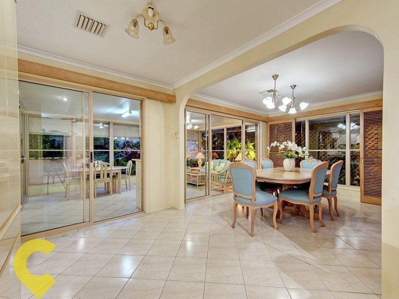 2 Ara Street, Camp Hill QLD 4152