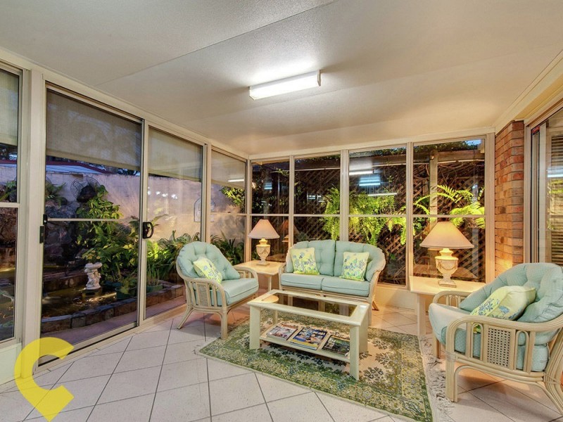 2 Ara Street, Camp Hill QLD 4152