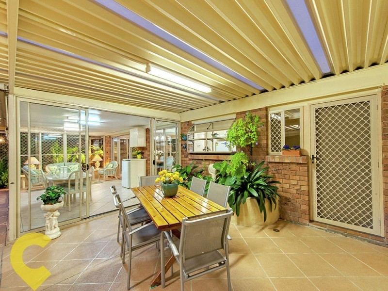 2 Ara Street, Camp Hill QLD 4152