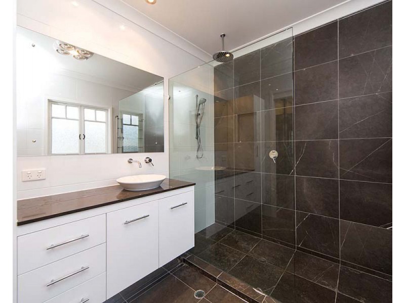 26 Margaret Street, Camp Hill QLD 4152