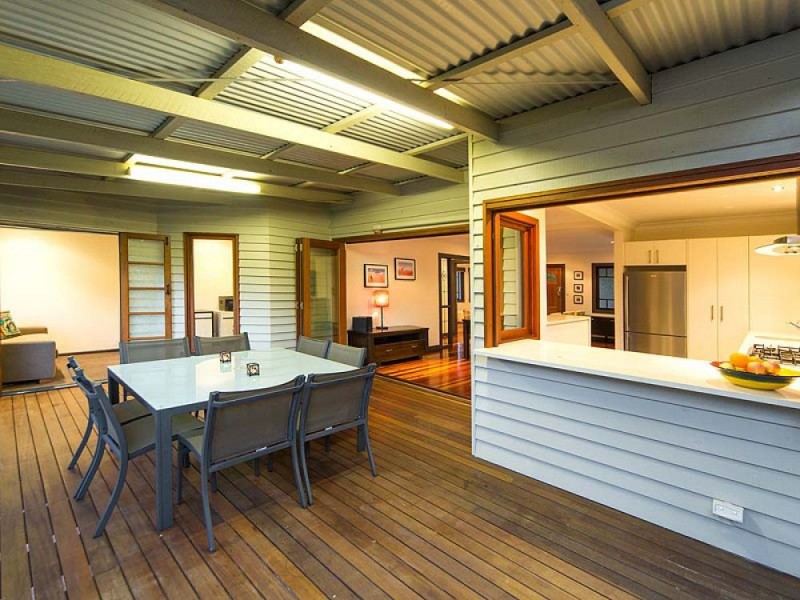 26 Margaret Street, Camp Hill QLD 4152