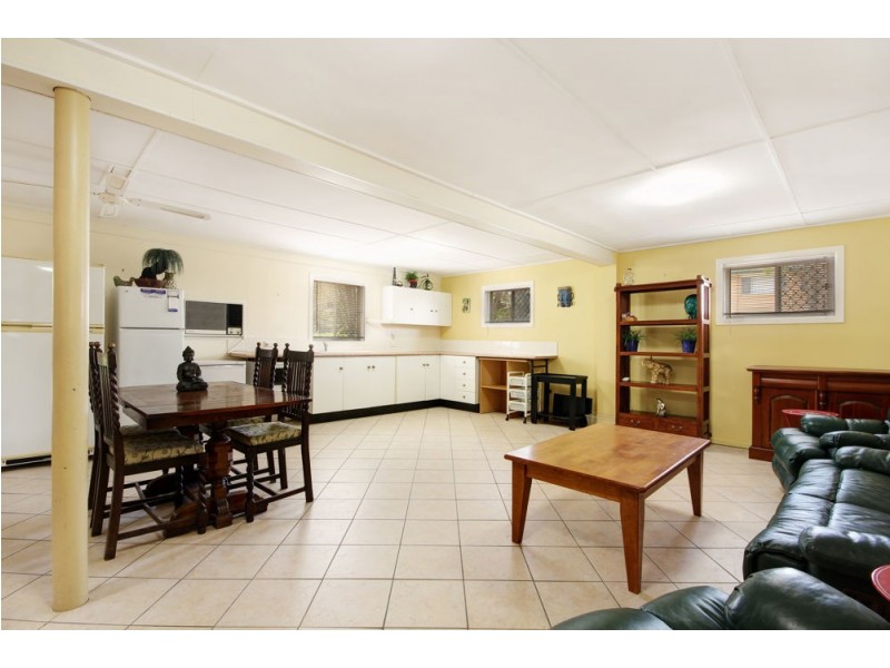 35 Copenhagen Street, Wishart QLD 4122