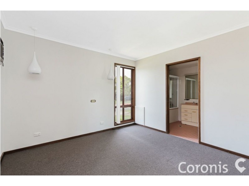 25 Tristan Street, Carindale QLD 4152