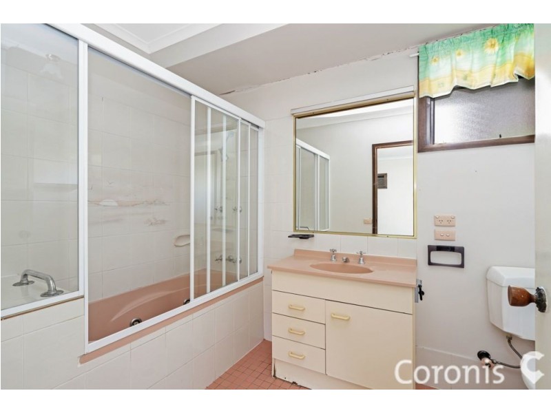 25 Tristan Street, Carindale QLD 4152