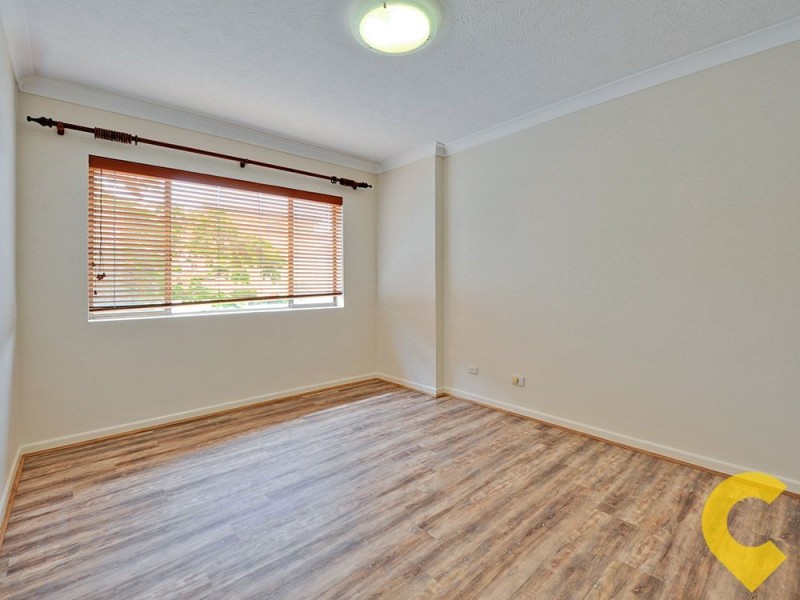 3/127 Old Cleveland Road, Greenslopes QLD 4120