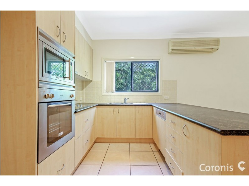 2/50 Jones Road, Carina QLD 4152