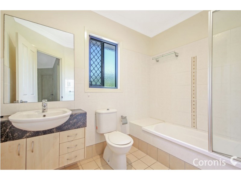 2/50 Jones Road, Carina QLD 4152