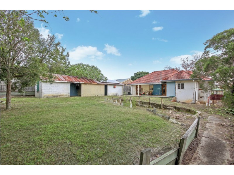 20 Daniells Street, Carina QLD 4152