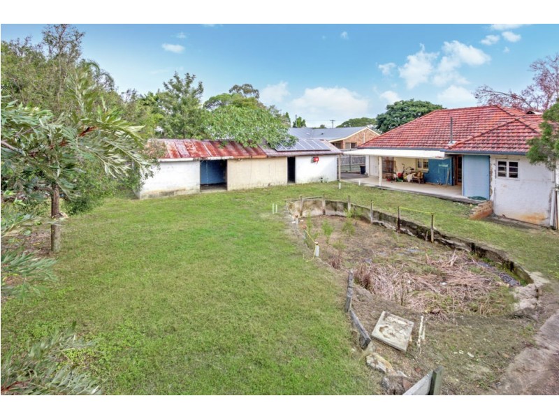 20 Daniells Street, Carina QLD 4152