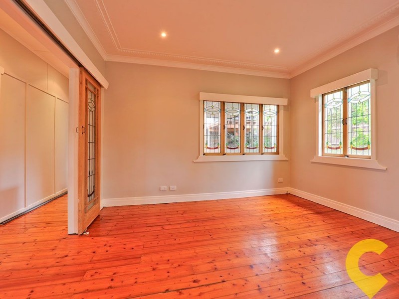 54 Royal Parade, Alderley QLD 4051