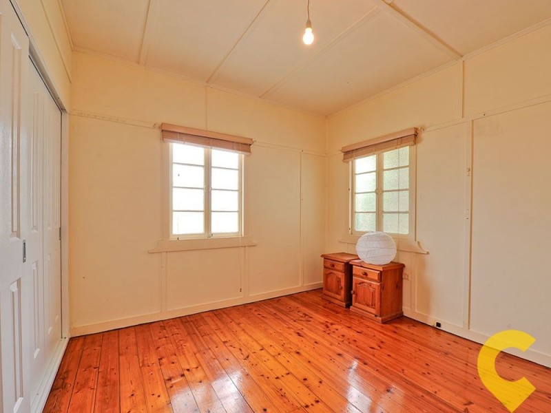 54 Royal Parade, Alderley QLD 4051