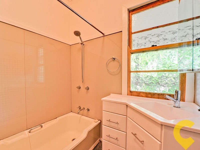 54 Royal Parade, Alderley QLD 4051