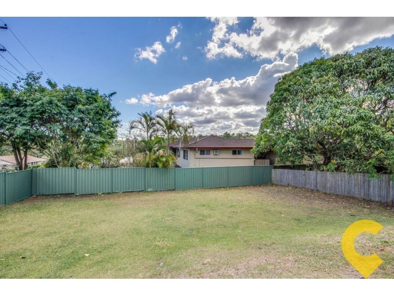 52 Dennis Road, Springwood QLD 4127