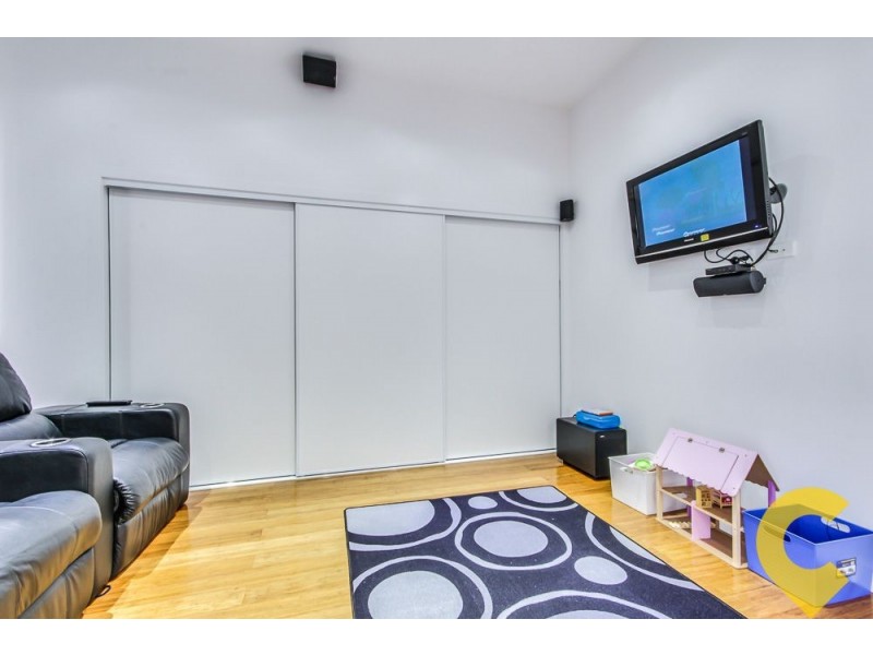 92 Shailer Road, Shailer Park QLD 4128