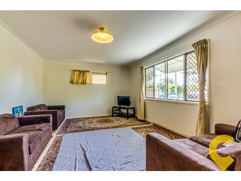 30 Alice Street, Kingston QLD 4114