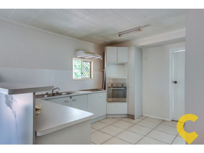 22 Bradley Street, Springwood QLD 4127