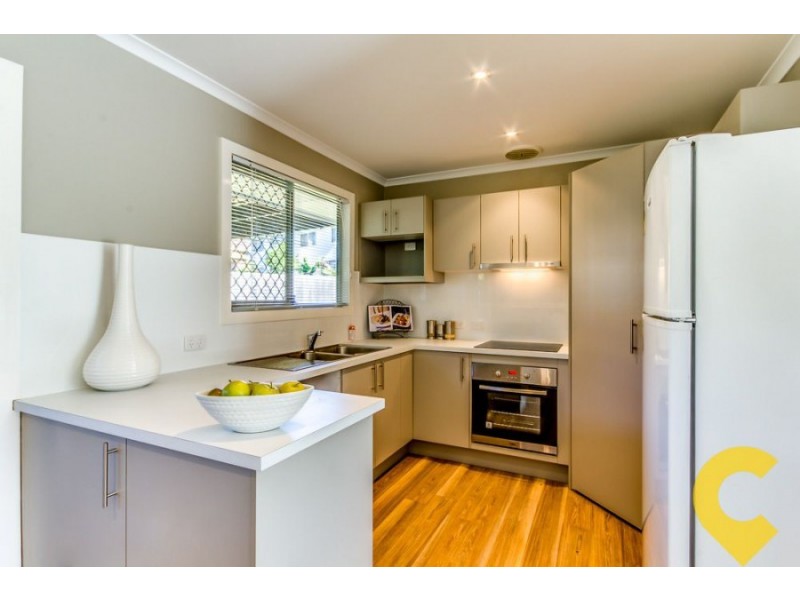 3 Village Drive, Daisy Hill QLD 4127