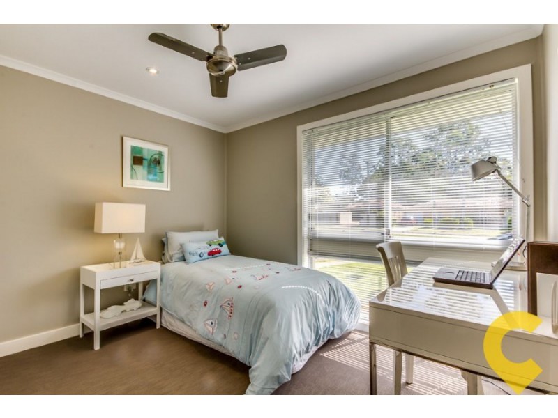 3 Village Drive, Daisy Hill QLD 4127