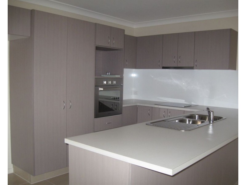 35 Mossman Parade, Waterford QLD 4133
