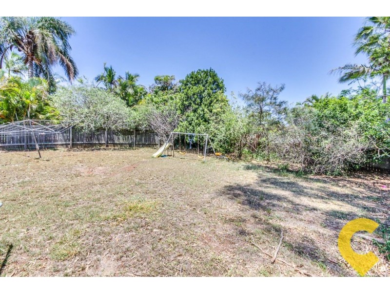 31 Bingo St, Holmview QLD 4207