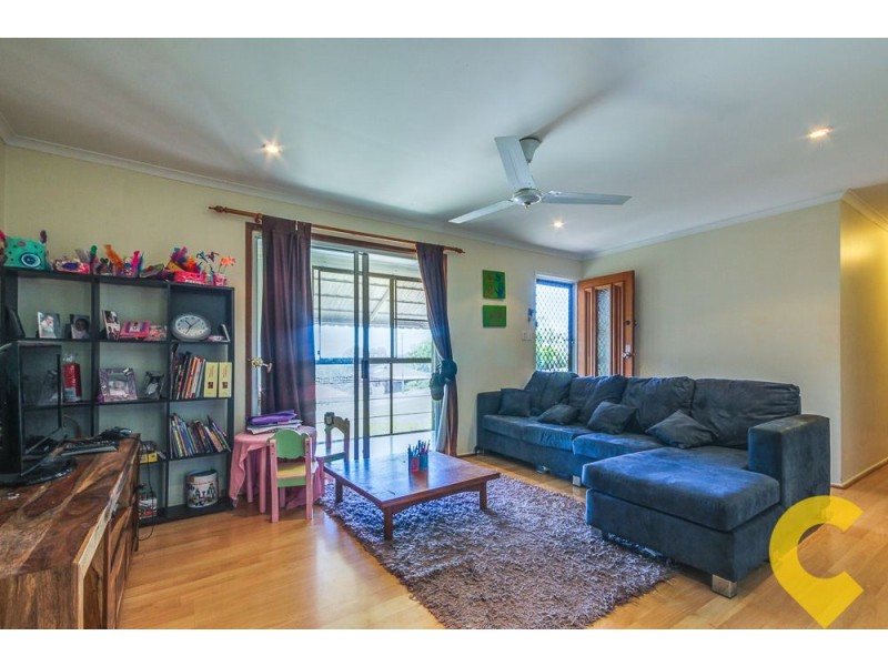 31 Bingo St, Holmview QLD 4207