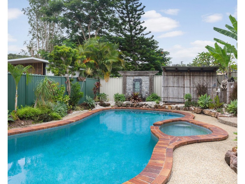 24 Caloola Drive, Springwood QLD 4127
