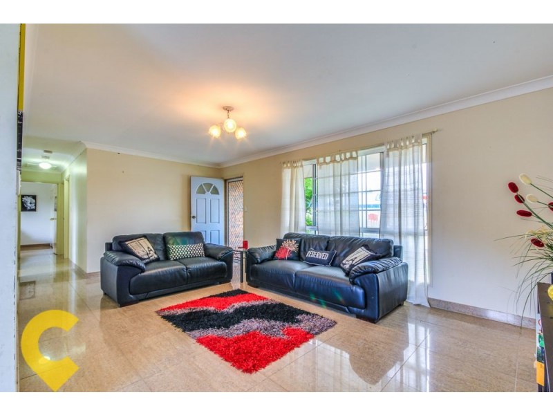 124 Castile Crescent, Edens Landing QLD 4207