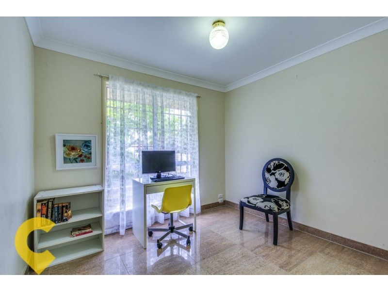 124 Castile Crescent, Edens Landing QLD 4207