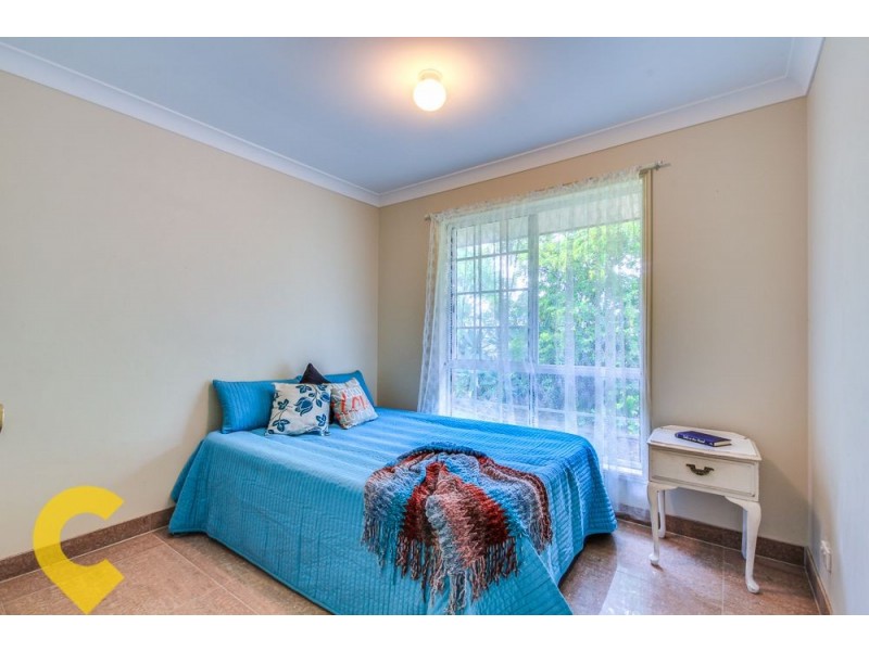 124 Castile Crescent, Edens Landing QLD 4207