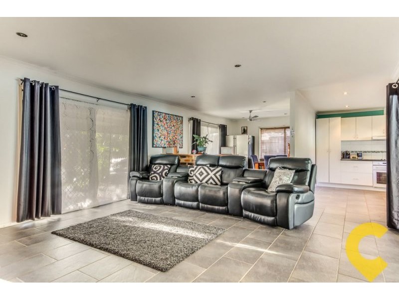 32 Wenlock Crescent, Springwood QLD 4127
