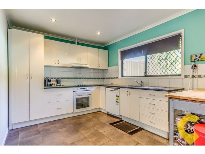 32 Wenlock Crescent, Springwood QLD 4127