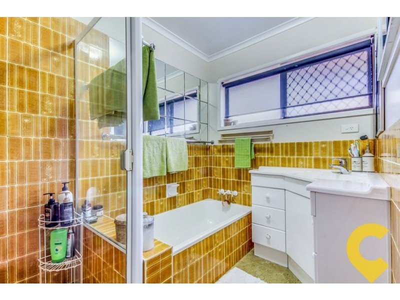 32 Wenlock Crescent, Springwood QLD 4127