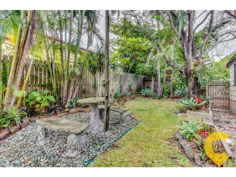 12 Wenlock Crescent, Springwood QLD 4127